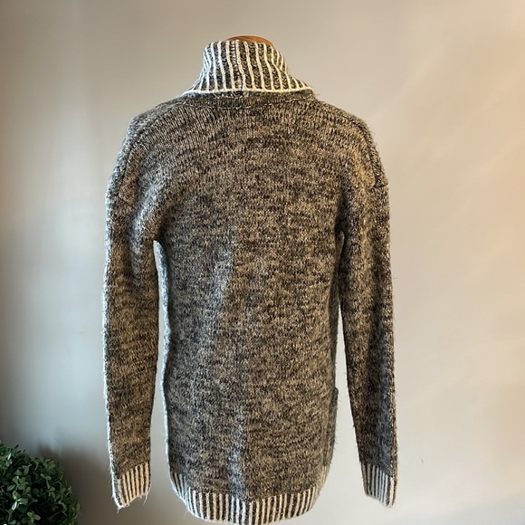 GAP relaxed fit women’s shawl collar cable knit cardigan double breasted look XS - Picture 8 of 16